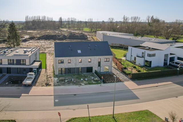 LOT 2