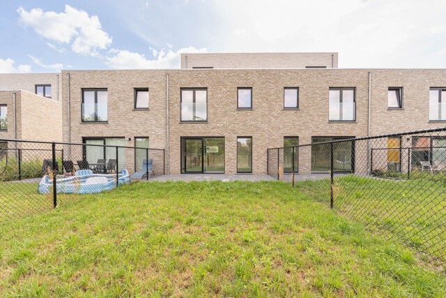 Lot 5 16